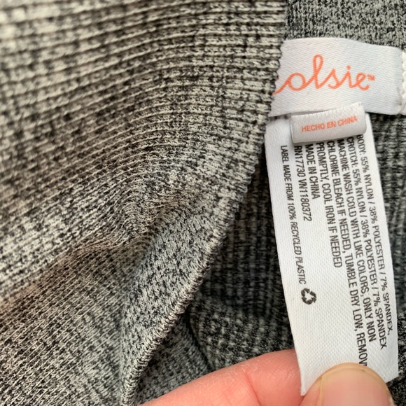 Two Pair Seamless Leggings 🌴 - Picture 5 of 8